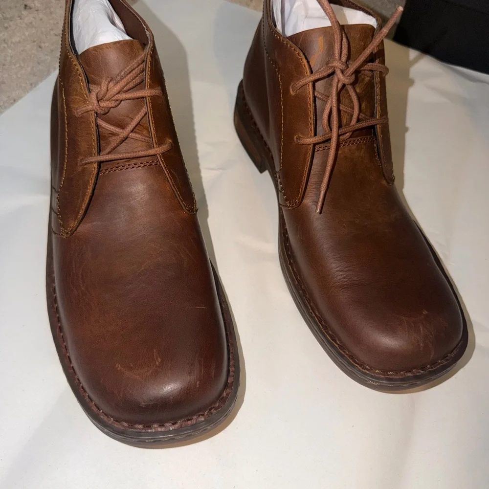 Born ~ Men's Harrison Brown Distressed Leather Chukka Boots - Lace-Up Ankle